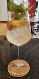 [White Wine Sangria] White Wine Sangria (recipe)